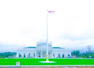 Taman Rumput Sintetis Pendopo Merah Putih, Magnet Wisata Baru Warga Kota Bengkulu