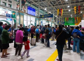 Nataru 2024/2025, Stasiun KA Pasar Senen Ramai Lancar