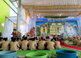 Ketua MUI Pusat Hadiri Haul dan Khatam Wisudawan Santri PonPes Salafiyah Hidayatul Qomariyah