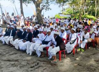 Bupati Seluma Hadiri Pembukaan Melasti Bersama Hari Raya Nyepi 2025