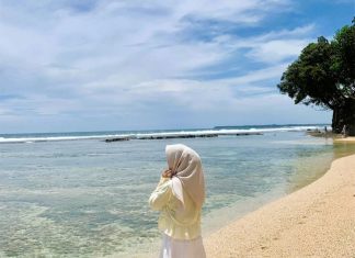 Pantai Bunga Karang, Destinasi Wisata Alam yang Wajib Dikunjungi di Bengkulu