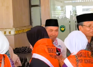 Sekda Sukarni Hadiri Pelepasan 134 Calon Jamaah Haji Bengkulu Selatan Tahun 2025