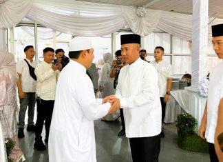 Walikota dan Wakil Wali Kota Bengkulu Hadiri Open House Kapolda Bengkulu