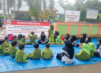 Gerbang Digembok, Murid TK Permata Bunda Belajar di Jalan, UINFas Bengkulu Dinilai Abai Hak Anak