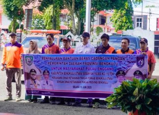 Pemda Bengkulu Utara Salurkan 16 Ton Beras ke Pulau Enggano