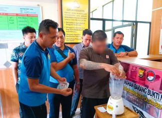 Tersangka Residivis Musnahkan 4,86 Gram Sabu di Hadapan Aparat Bengkulu