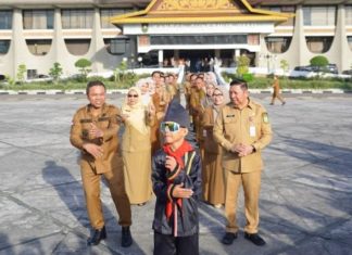 Bocah Penari Pacu Jalur Rayyan Dikha Resmi Jadi Duta Pariwisata Riau