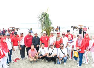 Kapolda Bengkulu Dukung Penuh Gerakan Menanam 10 Ribu Pohon Kelapa di Pantai Panjang