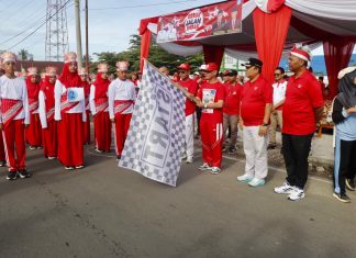 Wabup Seluma Buka Lomba Gerak Jalan Indah Meriahkan HUT ke-80 RI