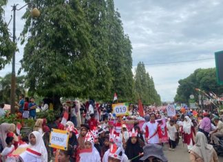 Ribuan Peserta Ikuti Pawai Perjuangan HUT RI ke-80 di Bengkulu Utara