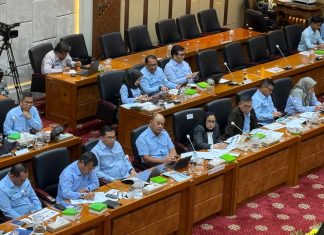 DPR Tegur Bos BGN yang Minta Tambahan Dana ke Kemenkeu Tanpa Persetujuan Dewan