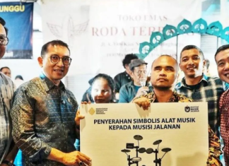 Kementerian Kebudayaan Serahkan Bantuan Alat Musik untuk Perkuat Komunitas IMJ Yogyakarta