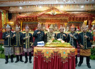 HUT ke-22 Kabupaten Lebong, Mian Pastikan Pembangunan Infrastruktur Jalan Terus Berlanjut