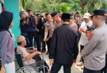 Kapolda Bengkulu Resmikan Bedah Rumah dan Salurkan Bantuan Sosial di Pematang Gubernur