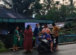 Berbagi di Bulan Ramadhan, Forum Tanah Ulayat Tabeak Garut Salurkan Takjil dan Sembako