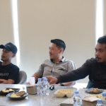 Perkuat Sinergi Informasi, Satgas Damai Cartenz Jalin Silaturahmi dengan Wartawan di Timika